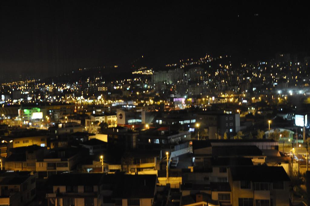 Hotel Savoy Inn Quito Bagian luar foto