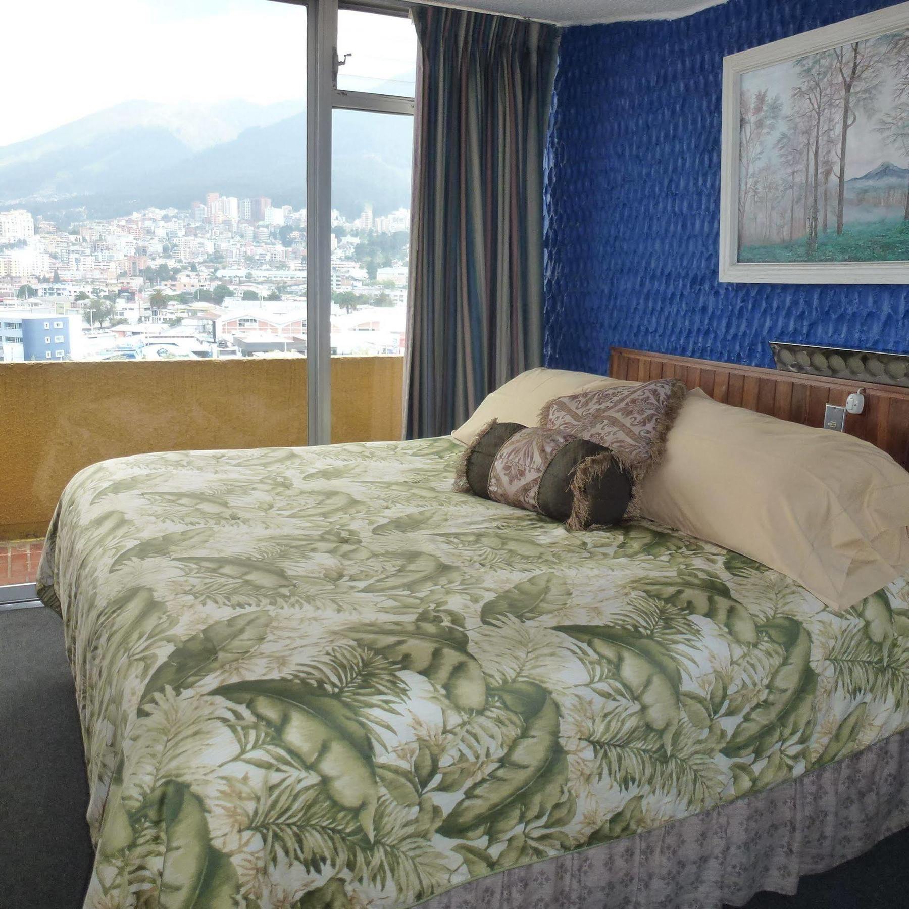 Hotel Savoy Inn Quito Bagian luar foto